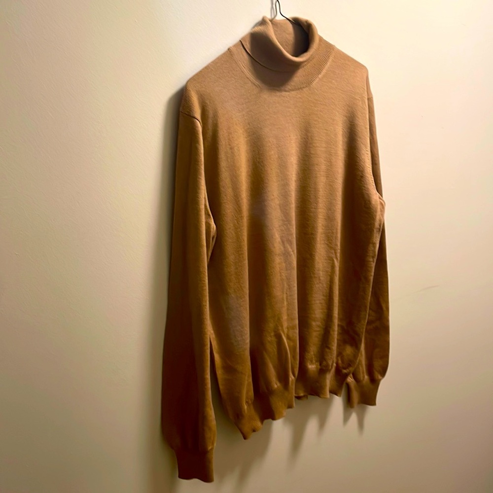 Turtleneck virgin wool